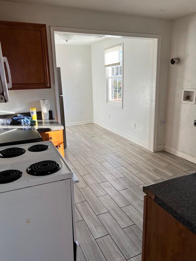 Building Photo - 1811 Binford Ln