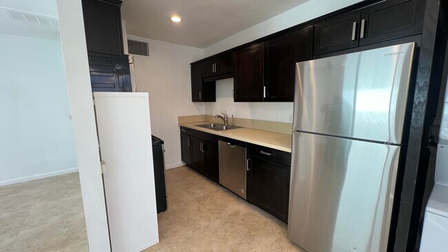 Building Photo - 573 S Calle Palo Fierro
