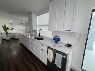 Building Photo - 1802 Los Alamos Dr