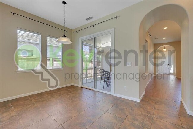 Building Photo - 9448 Syrah Ct