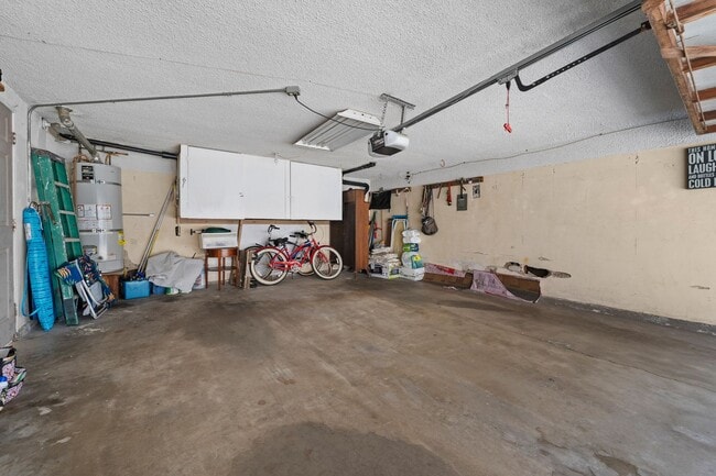 Building Photo - 1828 W Balboa Blvd