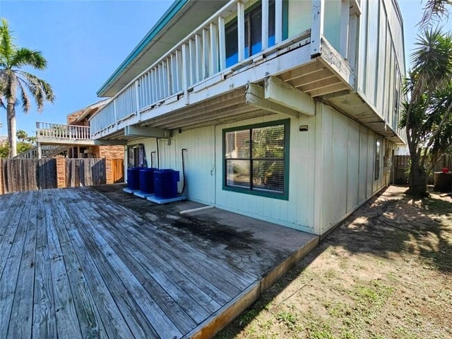 Building Photo - 11 E Cora Lee Dr