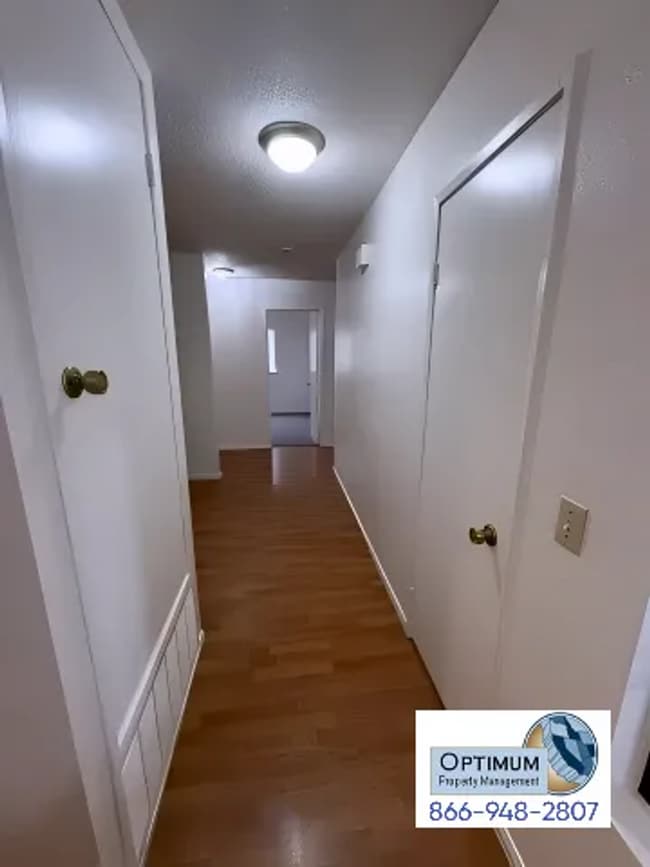 Building Photo - Spacious 4 Bedroom, 2 Bathroom Home in Central Victorville