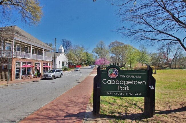 Building Photo - 791 Wylie St SE