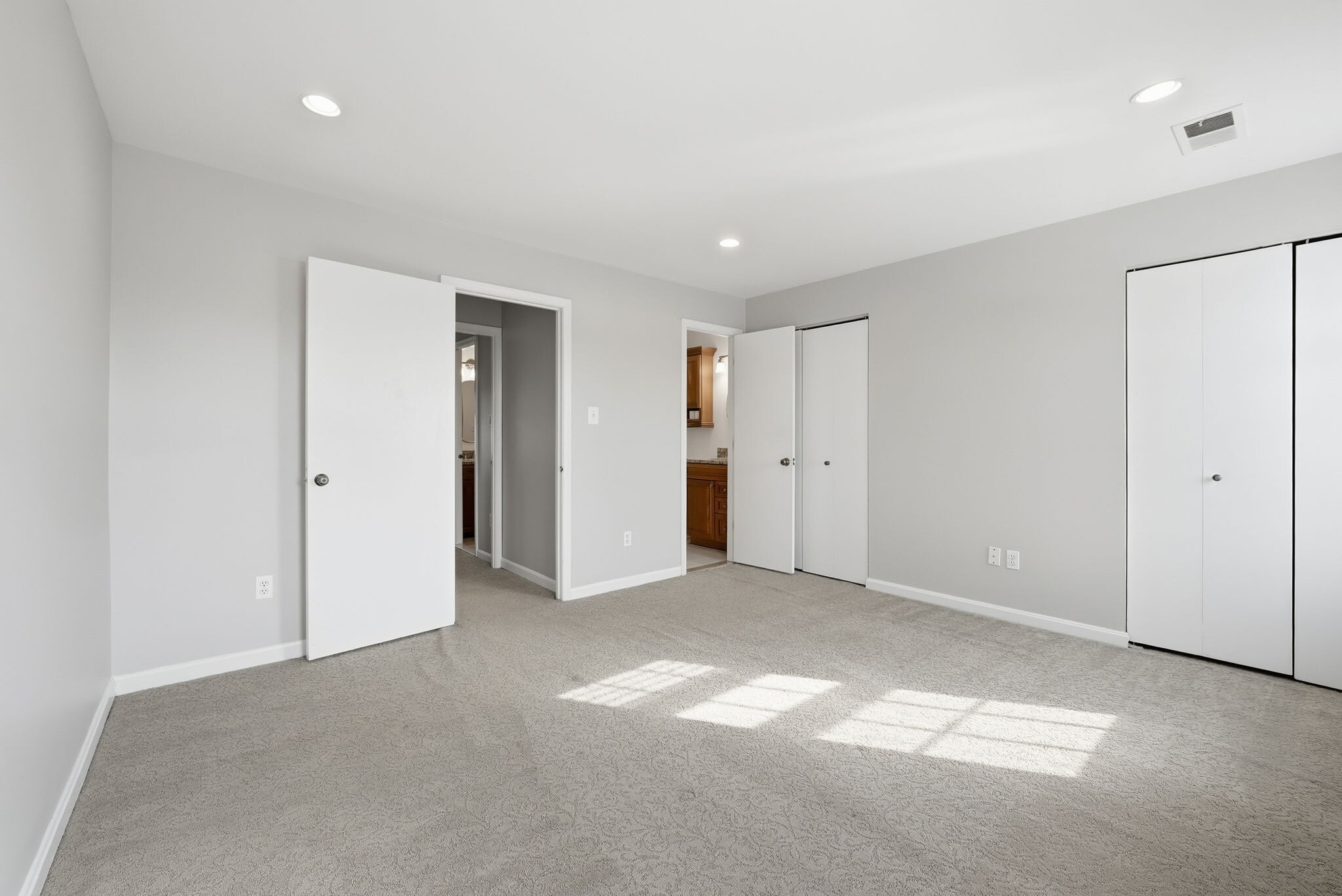 Building Photo - 6701 Washington Blvd