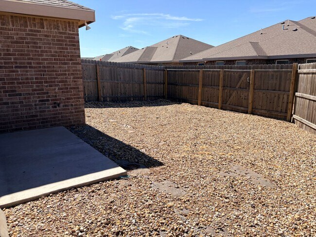 Building Photo - 1305 N Colton Ave