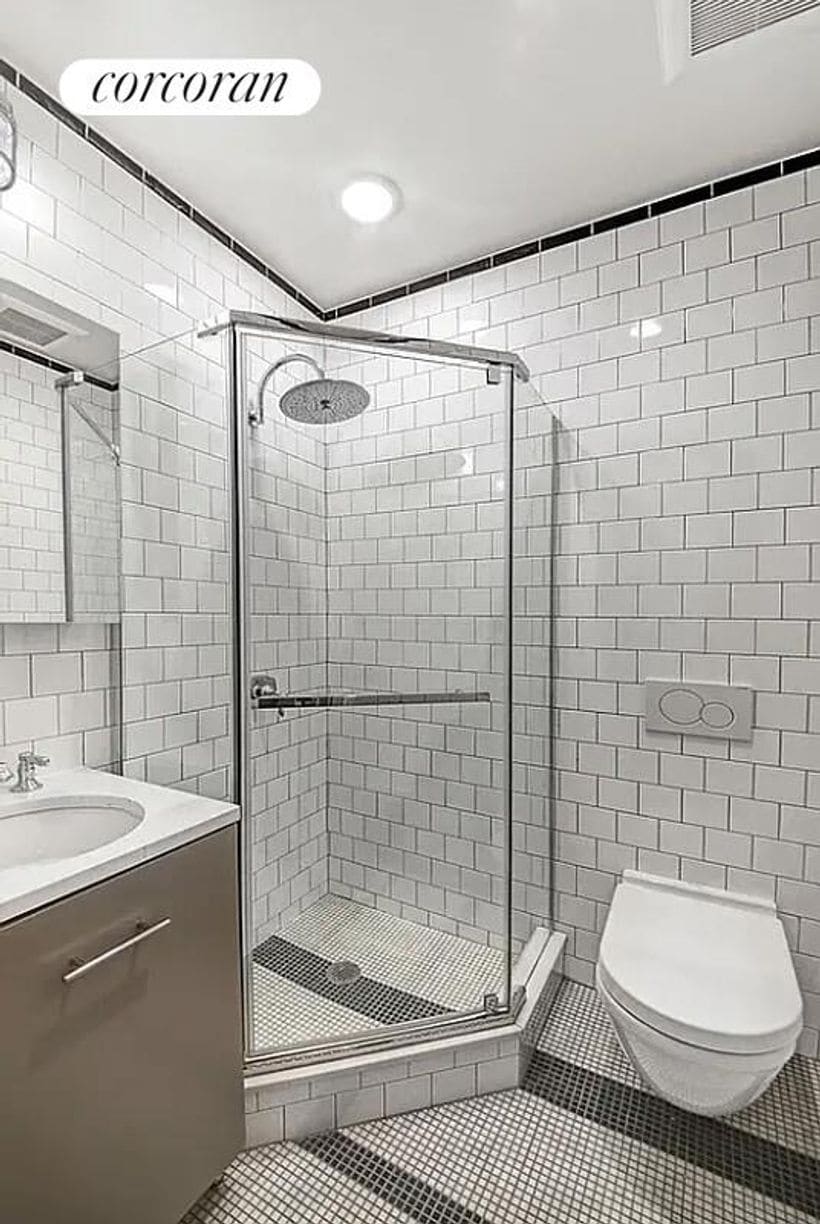 Building Photo - 23 Avenue B