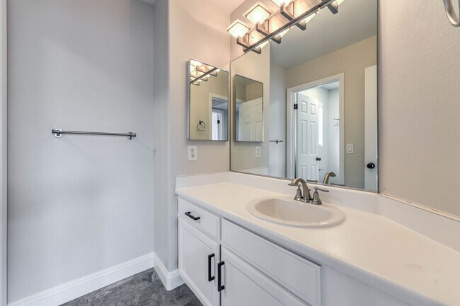 Building Photo - Newly Updated 4Bed/2Bath/2Car- residence located in NW Las Vegas community with NO HOA!