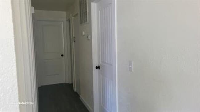 Building Photo - 1217 S Juniper St