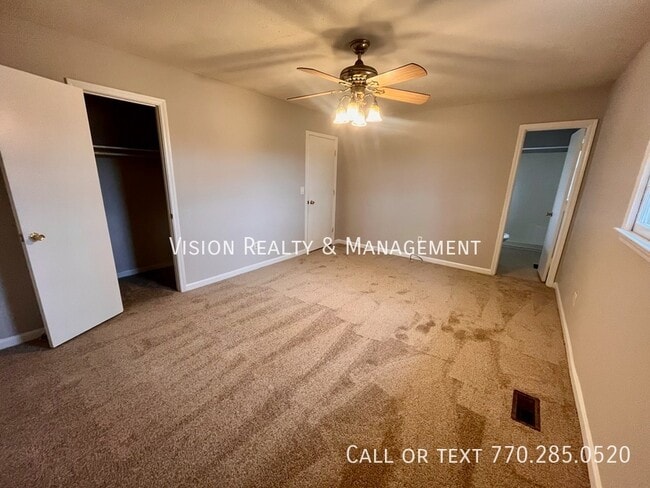 Building Photo - 270 Sage Dr