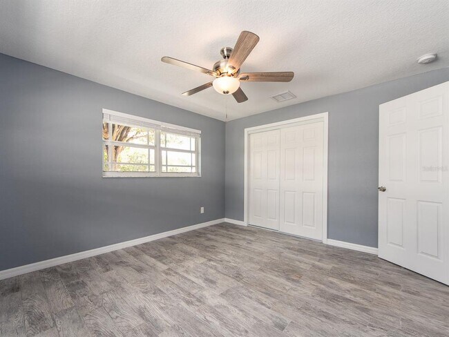 Building Photo - 682 Druid Park Dr W