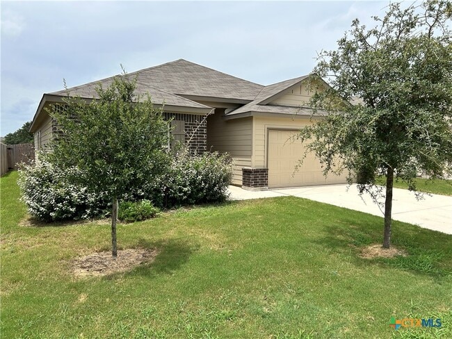 Building Photo - 724 Stonemanor