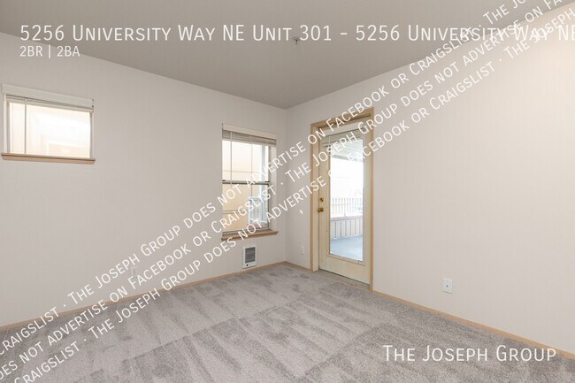 Building Photo - 5256 University Wy NE