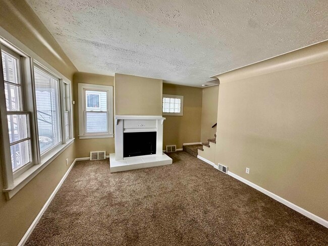 Building Photo - 30240 Groveland St