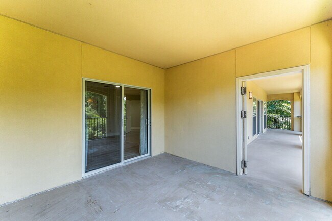 Building Photo - 1732 W County Hwy 30A