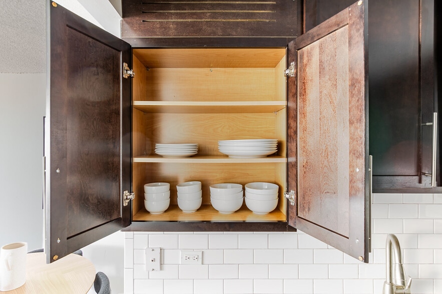 Building Photo - 77 W Huron St