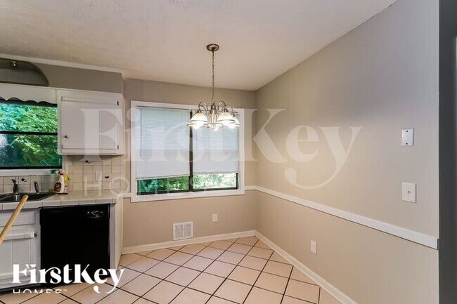 Building Photo - 4442 Old Mabry Pl