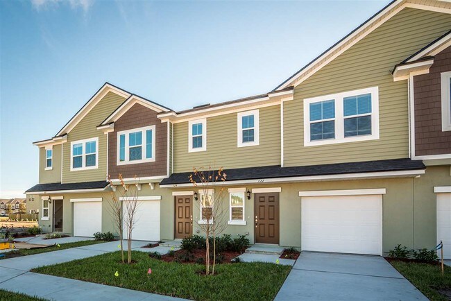 Primary Photo - 129 Moultrie Village Ln