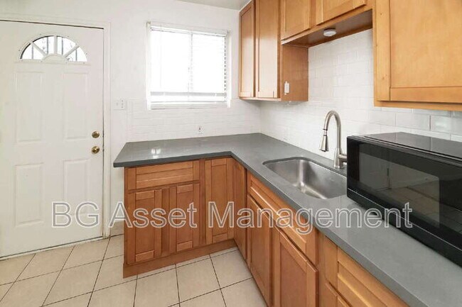 Building Photo - 1403 Carlson Blvd