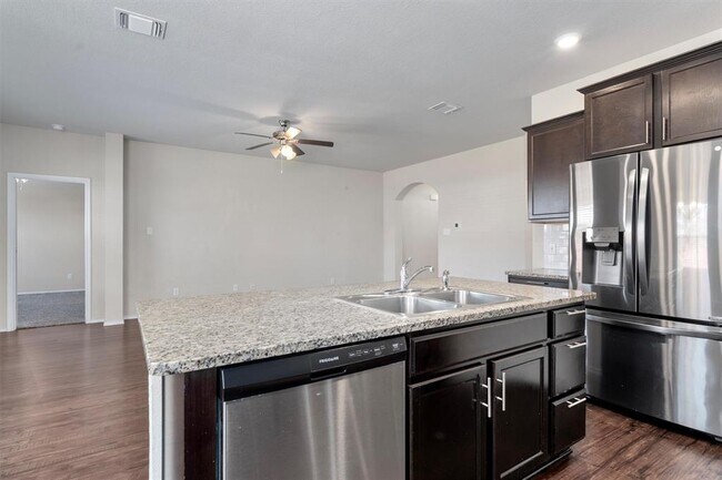 Building Photo - 122 Beth Ann Loop