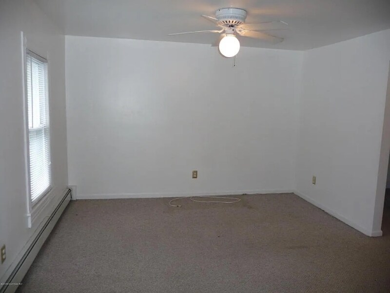 Building Photo - 37 Leighton Ave