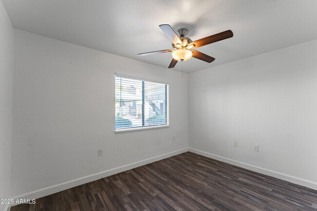 Building Photo - 3065 N 67th Ave