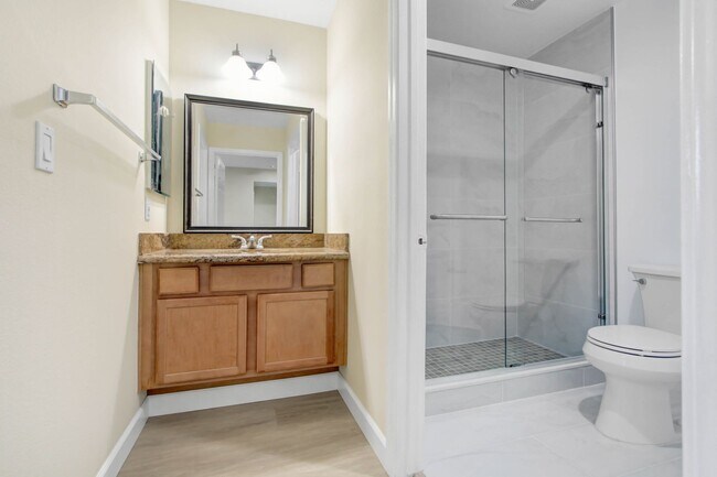 Building Photo - Coming Soon! 2 Bedroom 2 Bathroom condo in the beautiful Sonata @ Canyon Crest Community!