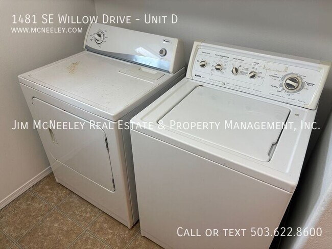 Building Photo - 1481 SE Willow Dr