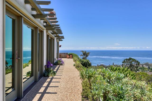 Building Photo - 6018 Avenida Chamnez