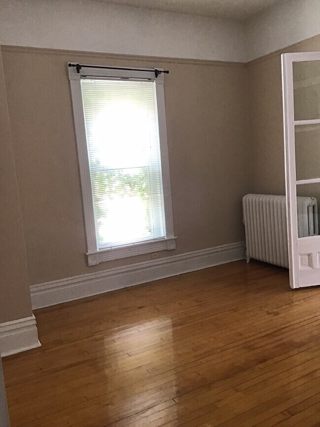 Building Photo - 2726 DuPont Ave S