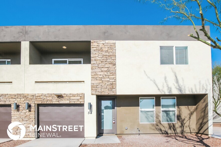 Primary Photo - 2000 N 36th St