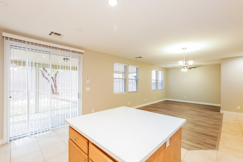 Building Photo - 7333 Caballo Range Ave
