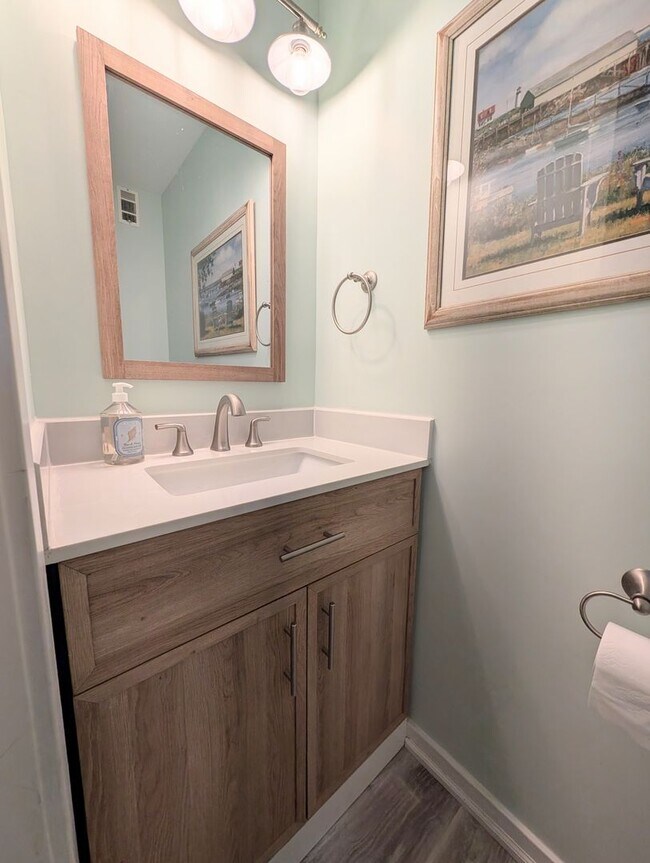 Building Photo - Dreamy Little River Condo — Furnished, Elevator Access, Pool & Marina Nearby!