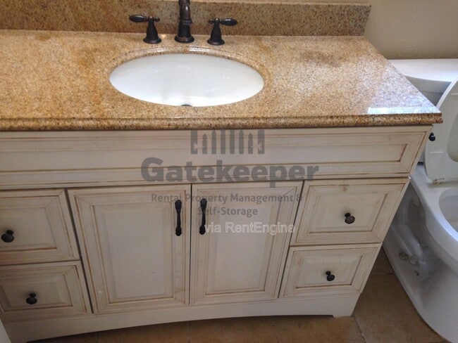 Building Photo - 105 Timberlane Trail