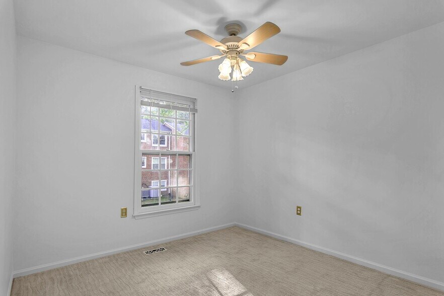 Building Photo - 2534 S Arlington Mill Dr