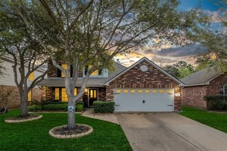 Building Photo - 22110 Field Green Dr