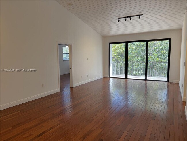 Building Photo - 55 Ocean Ln Dr