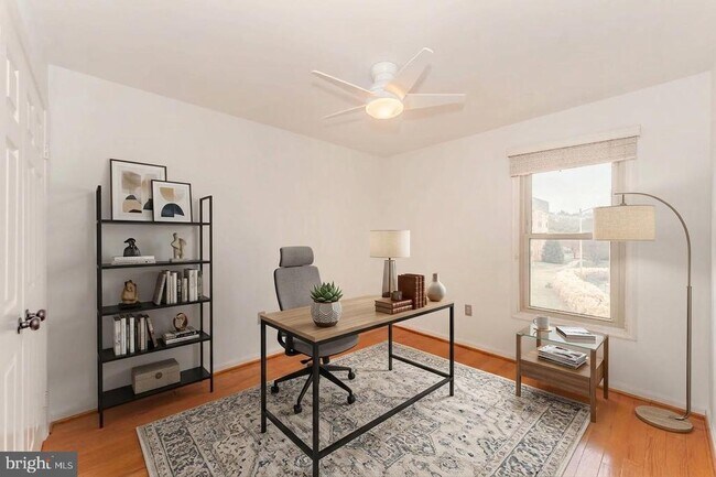 Building Photo - 10220 Baltusrol Ct