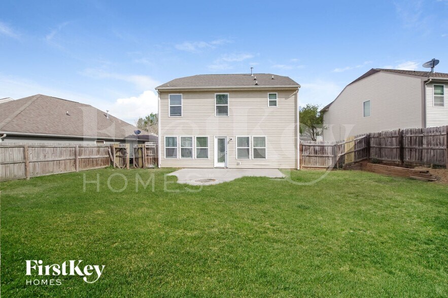 Building Photo - 1425 Logan Patrick Court