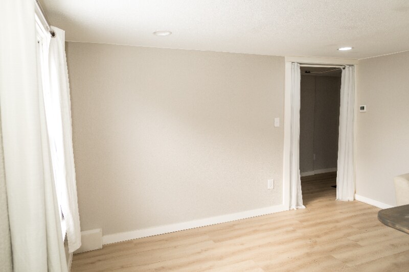 Building Photo - 1363 Frankstown Rd