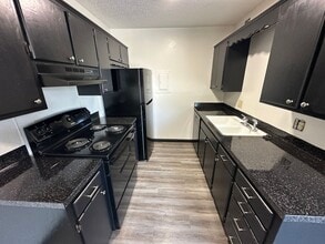 Building Photo - Bartlesville Cara Manor