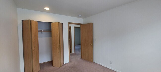 Building Photo - 1503 Lincoln St