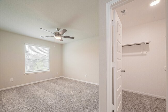 Building Photo - 2335 Tavo Trails Dr