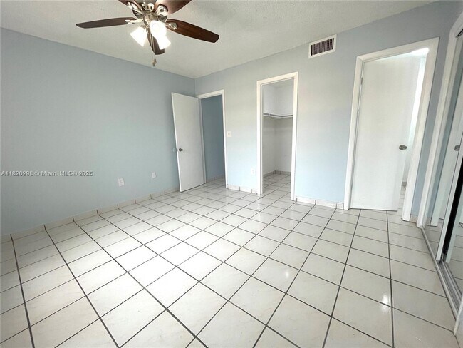 Building Photo - 3536 NE 168th St