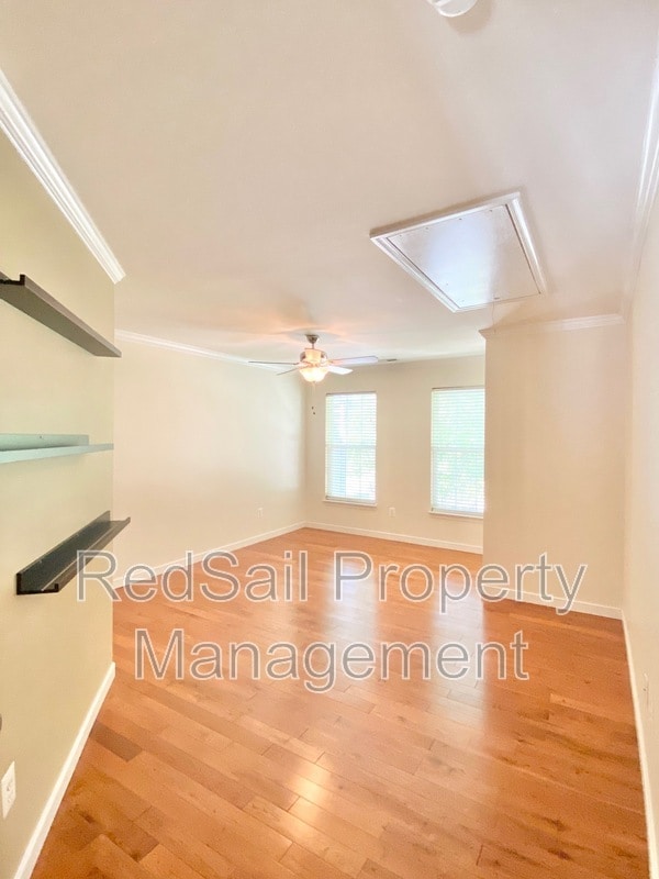 Building Photo - 303 Daniels Dr