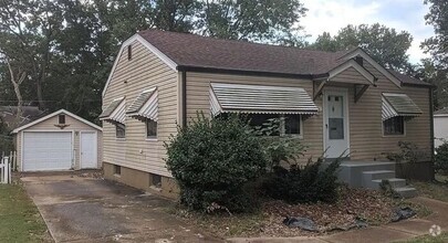 Building Photo - Delightful 2-bedroom, 1-bathroom single-fa...