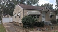 Building Photo - Delightful 2-bedroom, 1-bathroom single-fa...