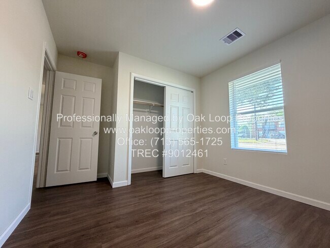 Building Photo - 4 N Atlantic St