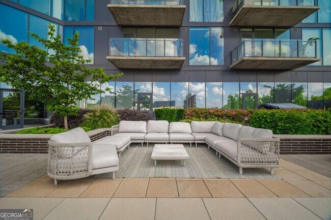 Building Photo - 788 West Marietta St NW