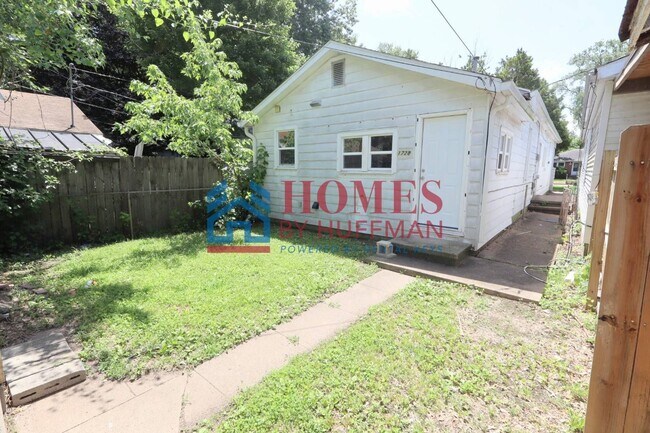 Building Photo - Two Bedroom House | Two Bathrooms